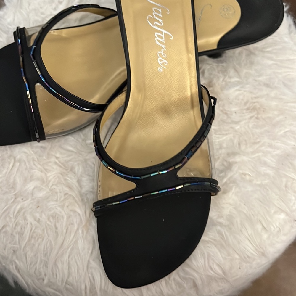 Black Fanfare pumps. LucyII style.